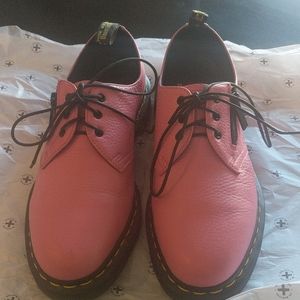 Dr Martens size 9 US womens (7UK) ACID PINK 1461.